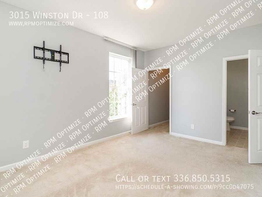 3015 Winston Dr #108 - Photo 5 of 43