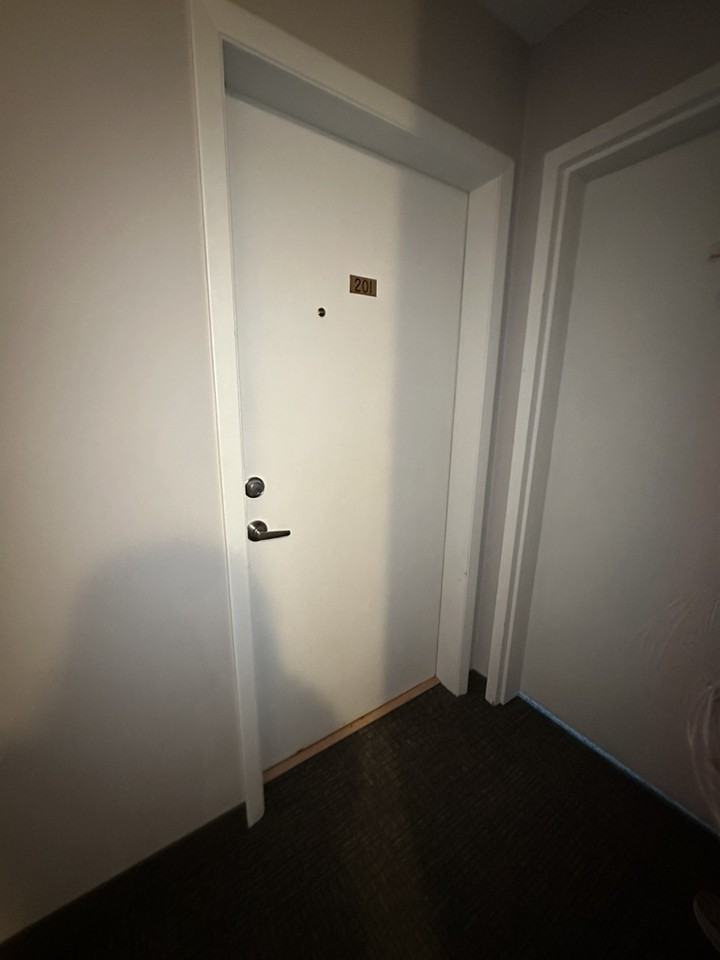 819 4a St Ne #201 - Photo 2 of 18