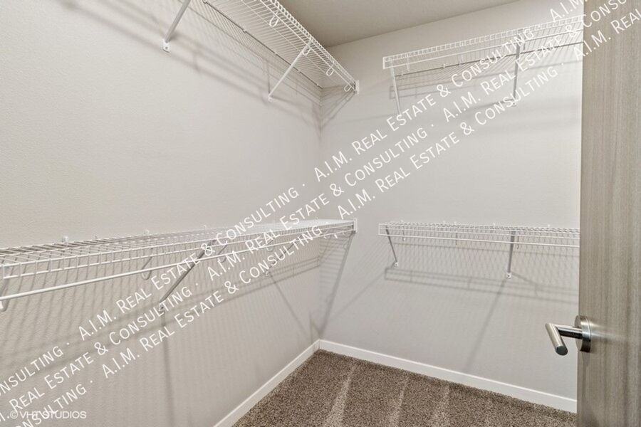 124 Buffalo Ave Sw - Photo 6 of 34