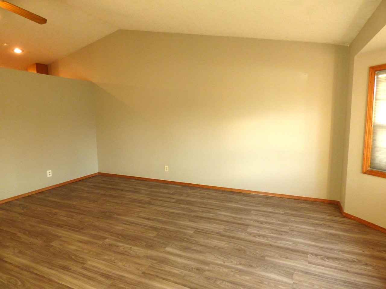 5222 Winter Leaf Ct N - Photo 2 of 24