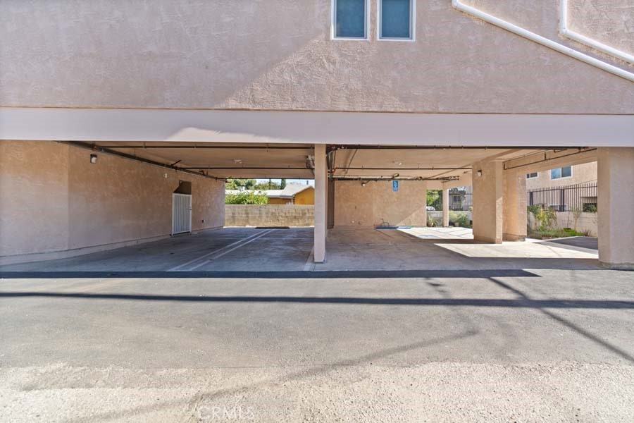 11808 Hart St #11808 - Photo 4 of 33