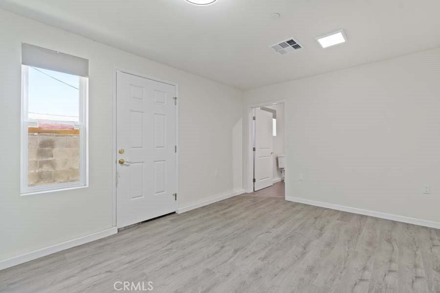 11808 Hart St #11808 - Photo 5 of 33