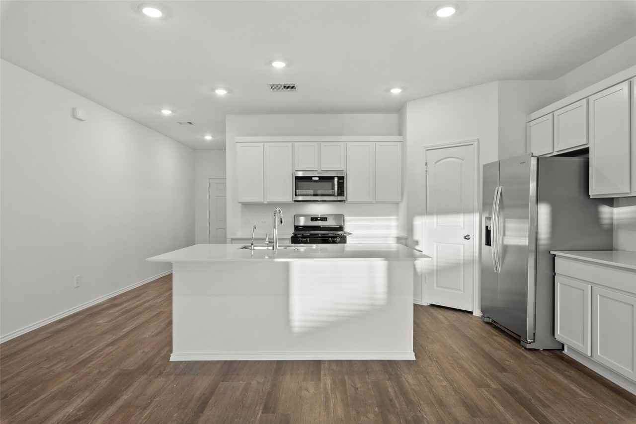 Ginevra Summers Drive #6023 - Photo 6 of 31