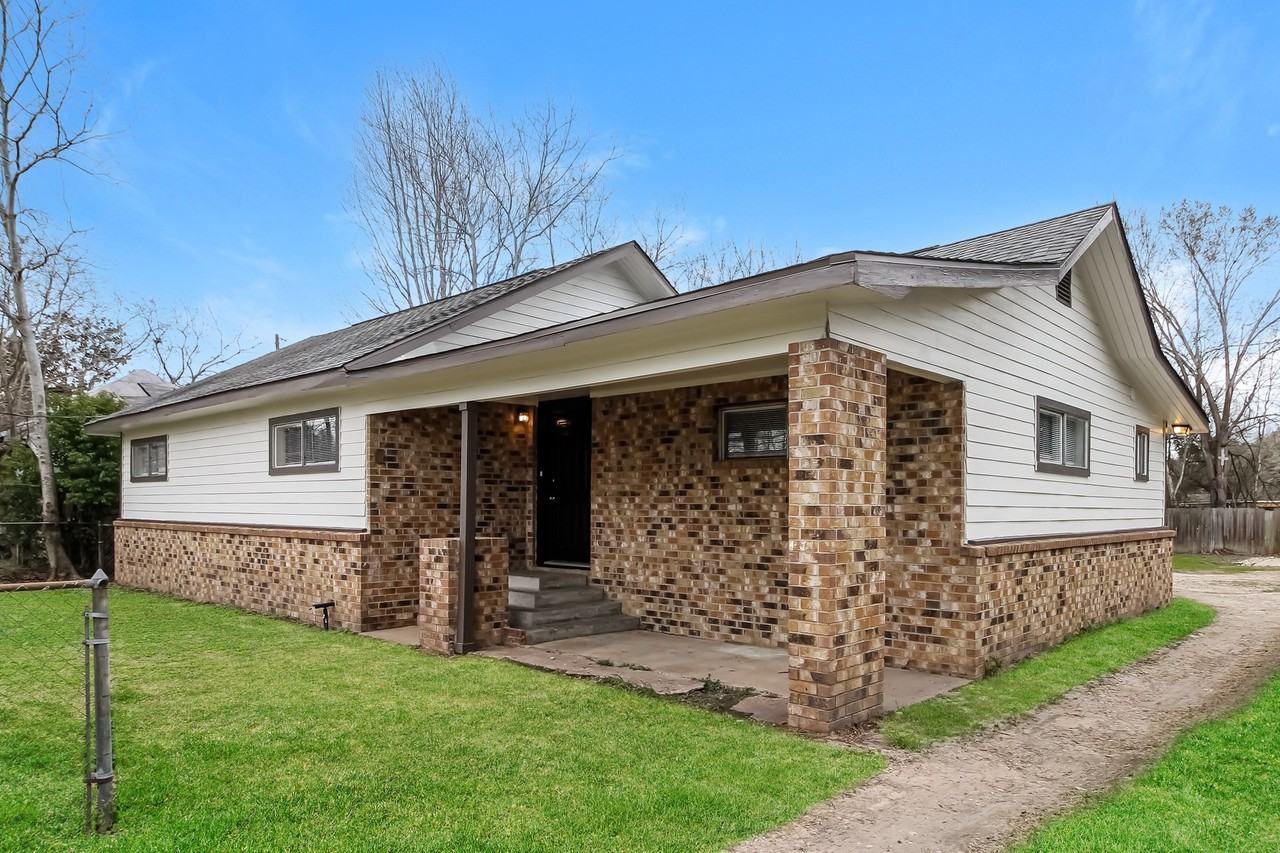 12715 Zavalla Street #12715 - Photo 6 of 16