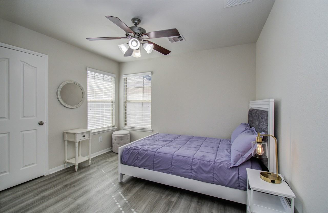 3306 Inverness Path Lane #3306 - Photo 3 of 33