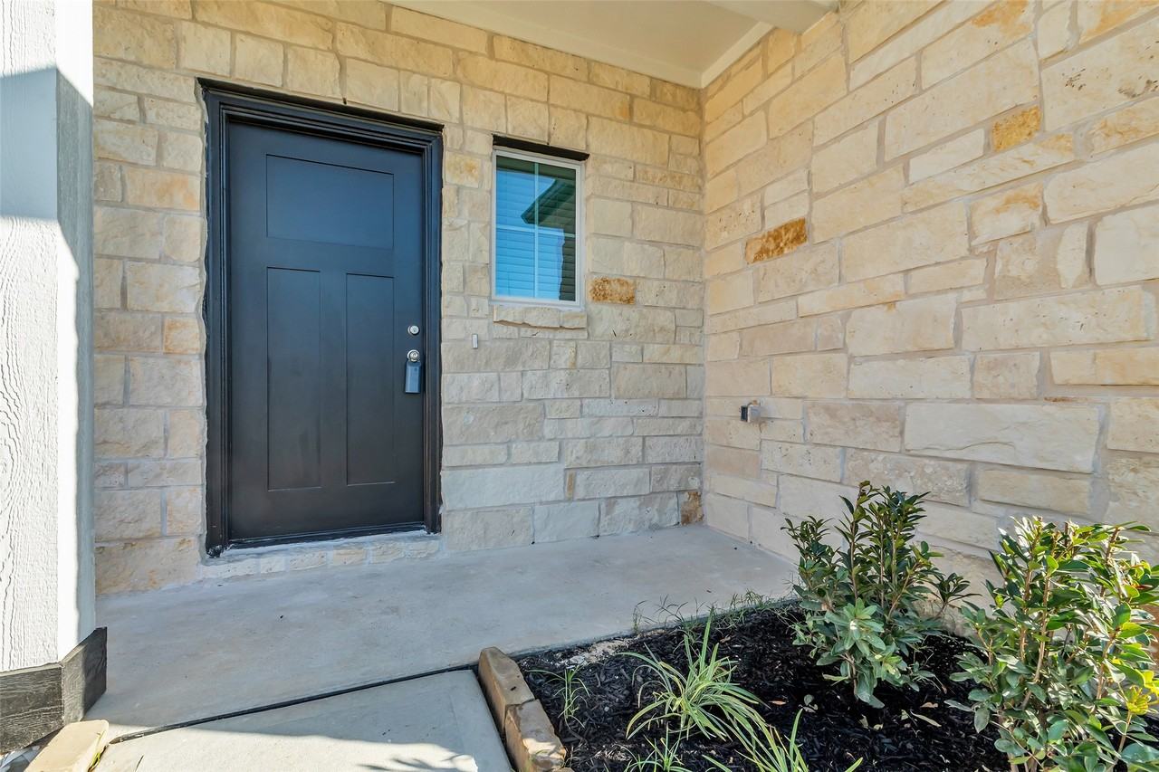 8562 Blueberry Ash St #8562 - Photo 4 of 40