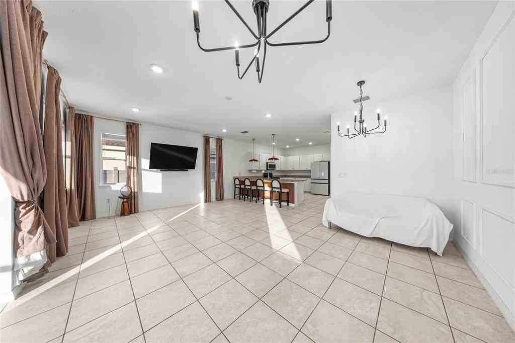 7664 Southwest 63rd Lane Road #7664 - Photo 3 of 27