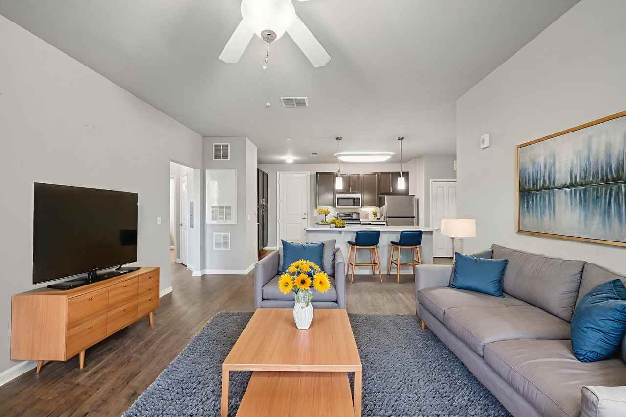 Charleston on 66th - Photo 4 of 54