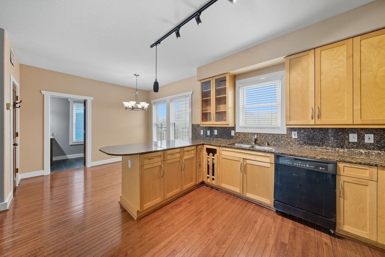 3015 Chenevert Street #3015-1 - Photo 3 of 12