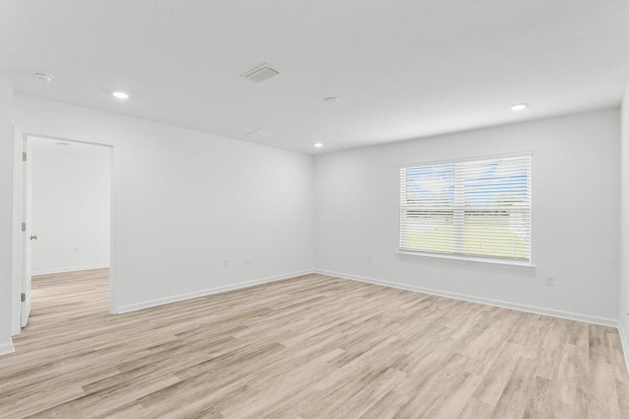 453 Riverwalk Crossing #453 - Photo 7 of 35