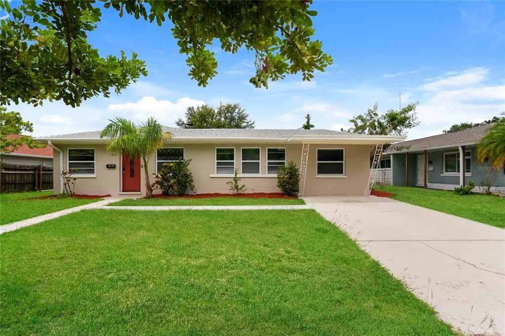 1310 30th Street West #1310 - Photo 4 of 16