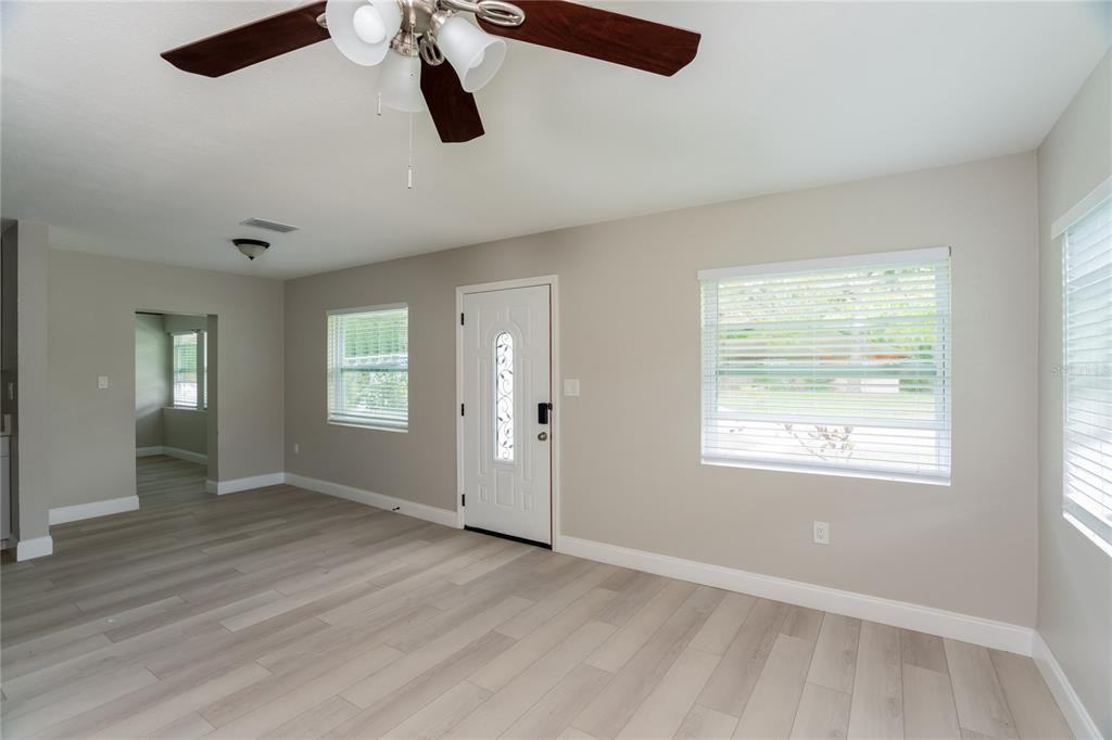 1310 30th Street West #1310 - Photo 5 of 16