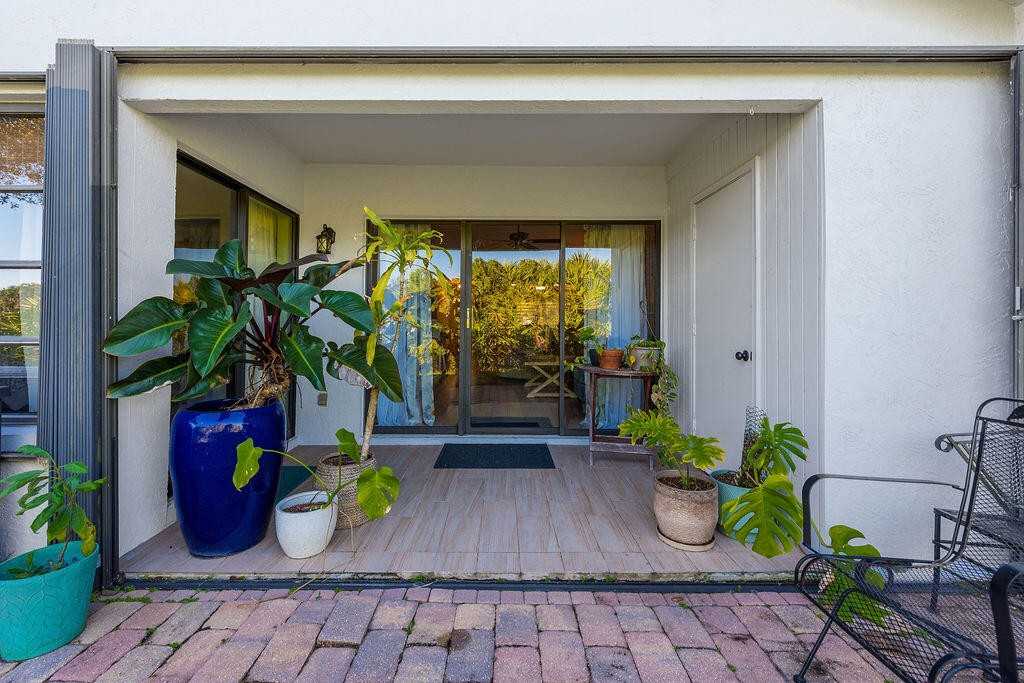 4143 Palm Forest Drive North #4143 - Photo 3 of 33