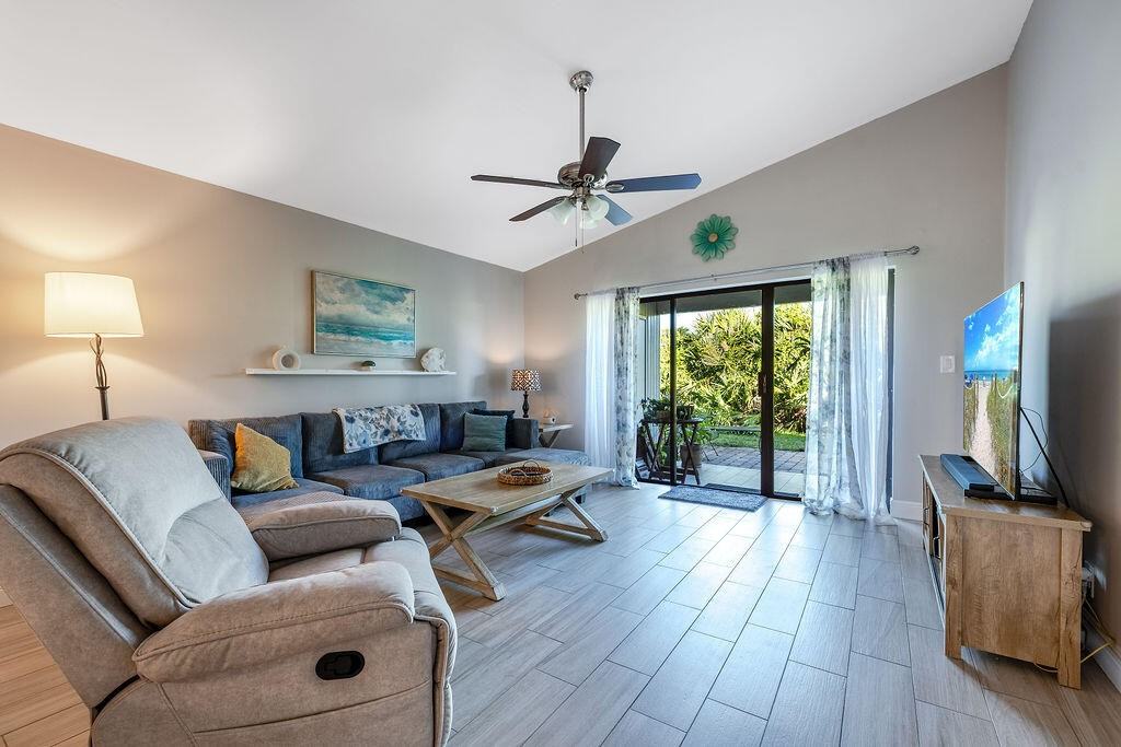 4143 Palm Forest Drive North #4143 - Photo 5 of 33