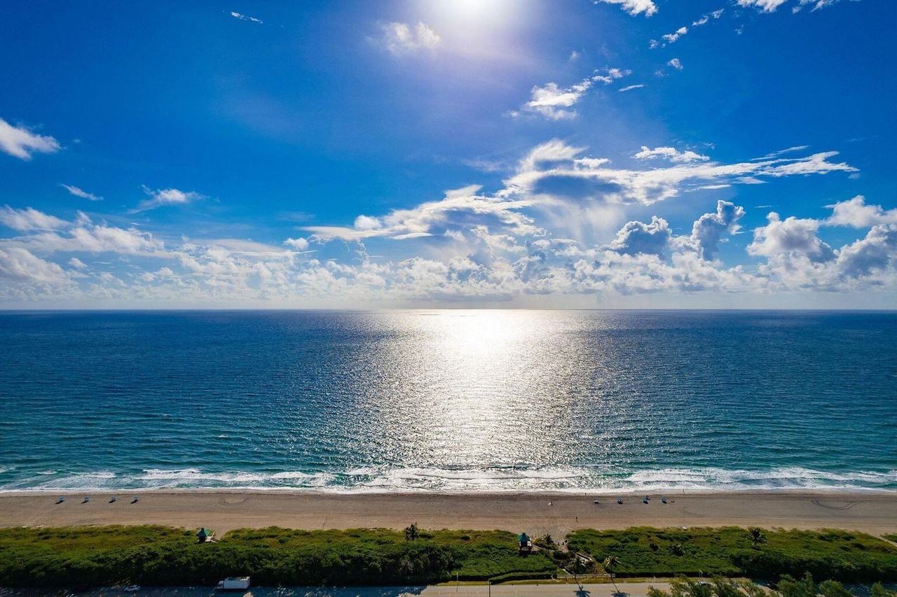 180 High Point Terrace East #180C - Photo 6 of 48