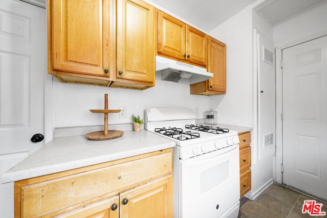 640 East 81st Street #640-640 - Photo 2 of 18