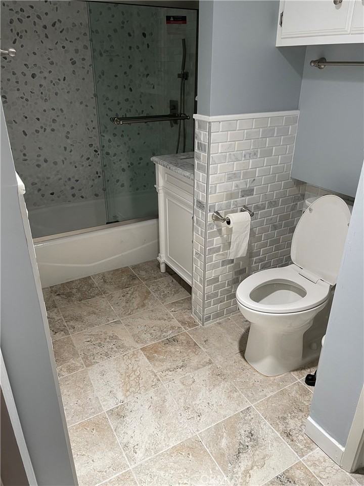 4139 Jackson Avenue #4139 - Photo 3 of 17