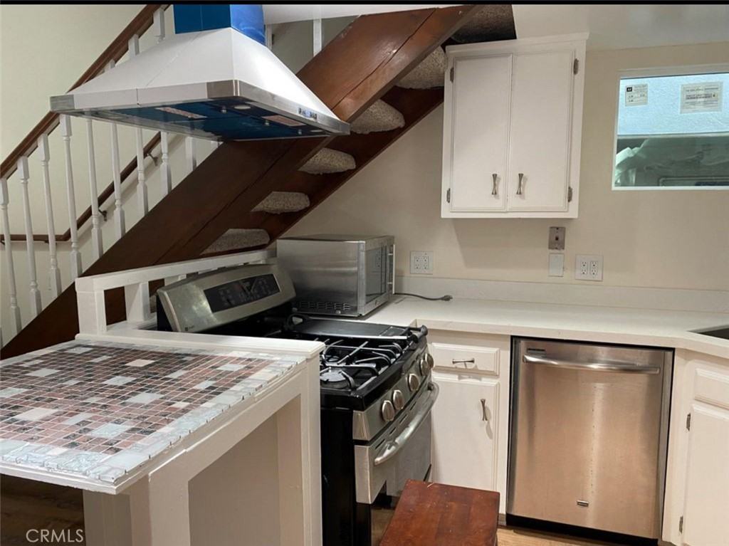 4139 Jackson Avenue #4139 - Photo 5 of 17