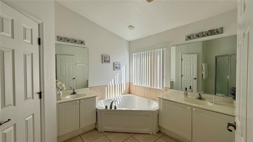 2710 Club Cortile Circle #2710 - Photo 3 of 15