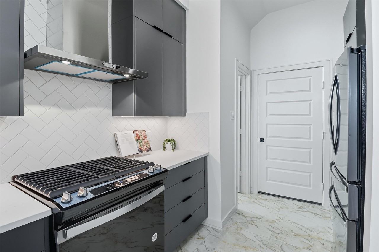 2939 El Fenice Ln #2939 - Photo 6 of 48