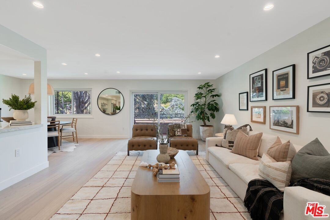 6720 Hillpark Dr #6720-302 - Photo 3 of 28