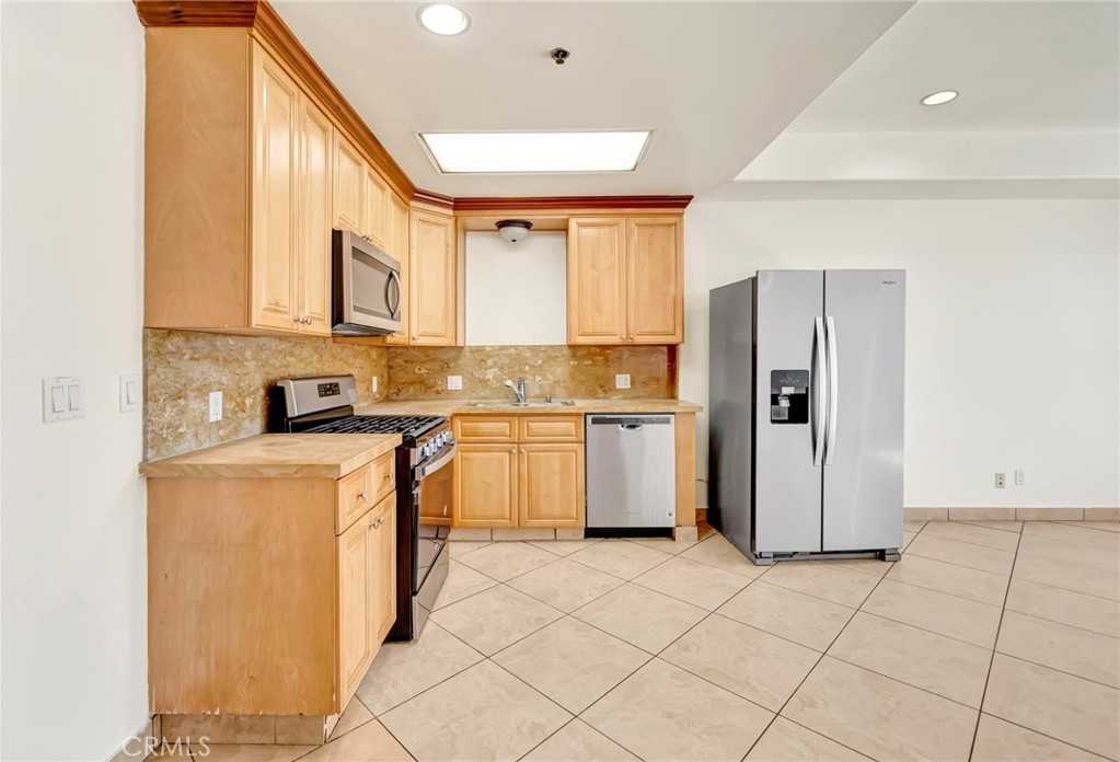 316 S New Hampshire Ave #316-307 - Photo 7 of 23