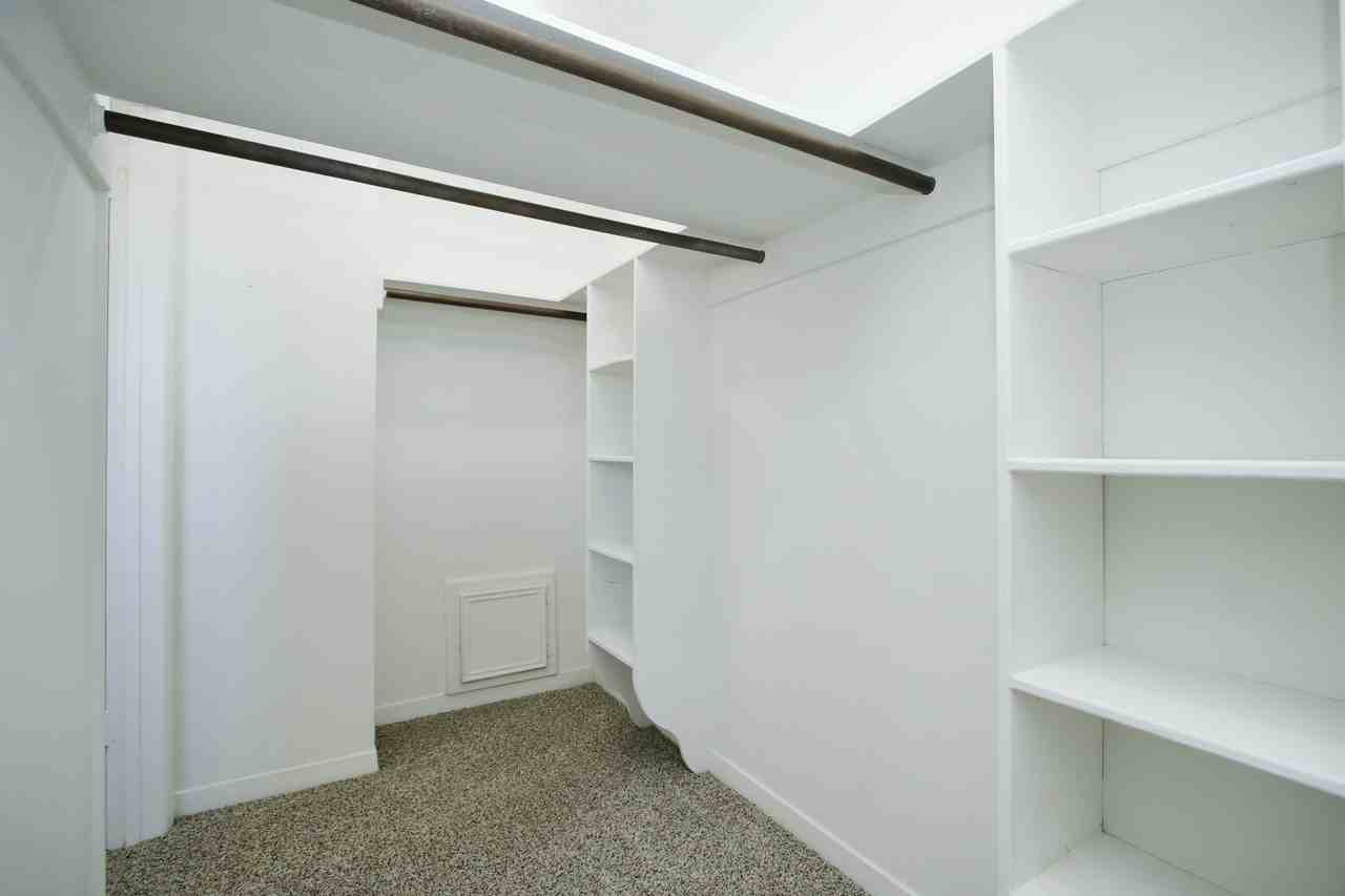 5429 10th St #5429 - Photo 6 of 41