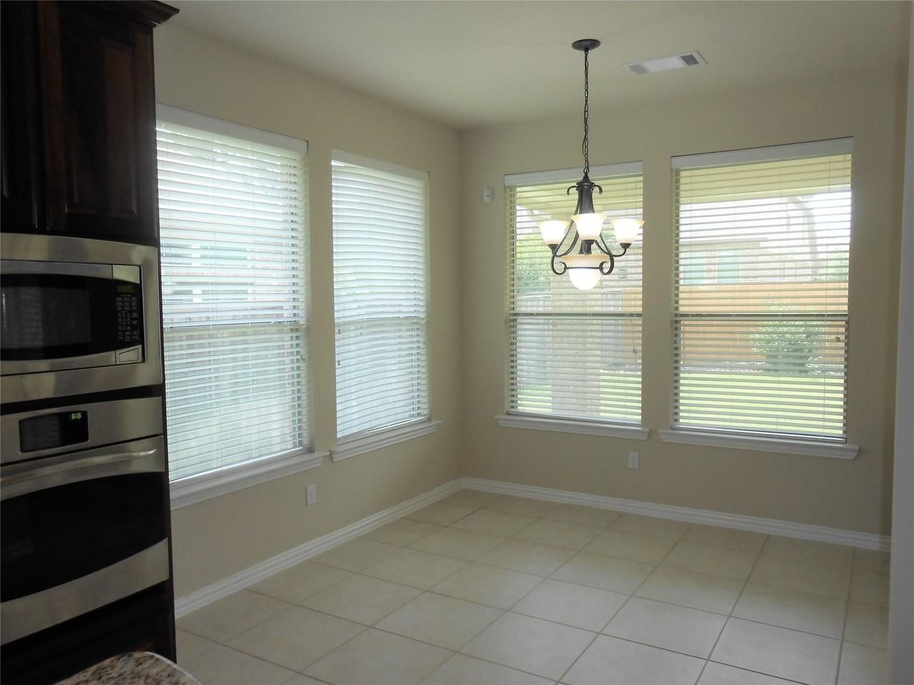 11 Vershire Circle #11 - Photo 2 of 50