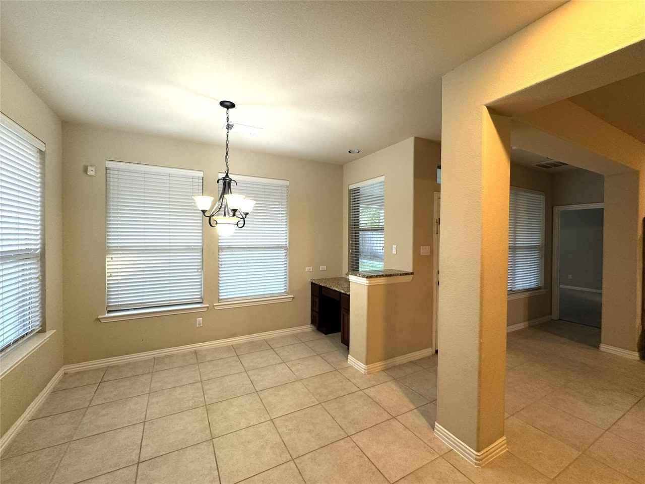 11 Vershire Circle #11 - Photo 6 of 50