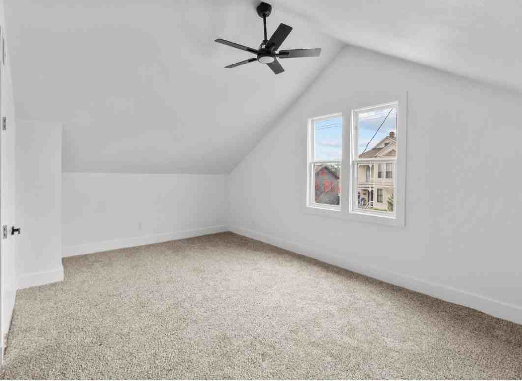 3312 Sealy Street - Avenue I #3312A - Photo 5 of 9