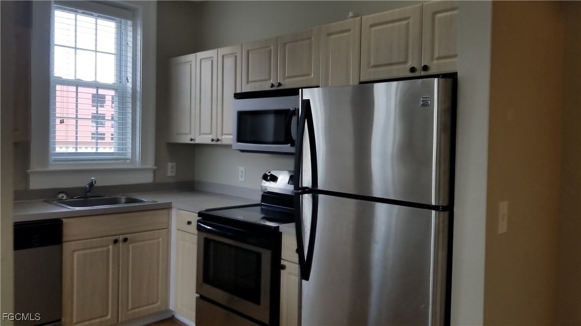 1415 Dean Street #1415-303 - Photo 6 of 9