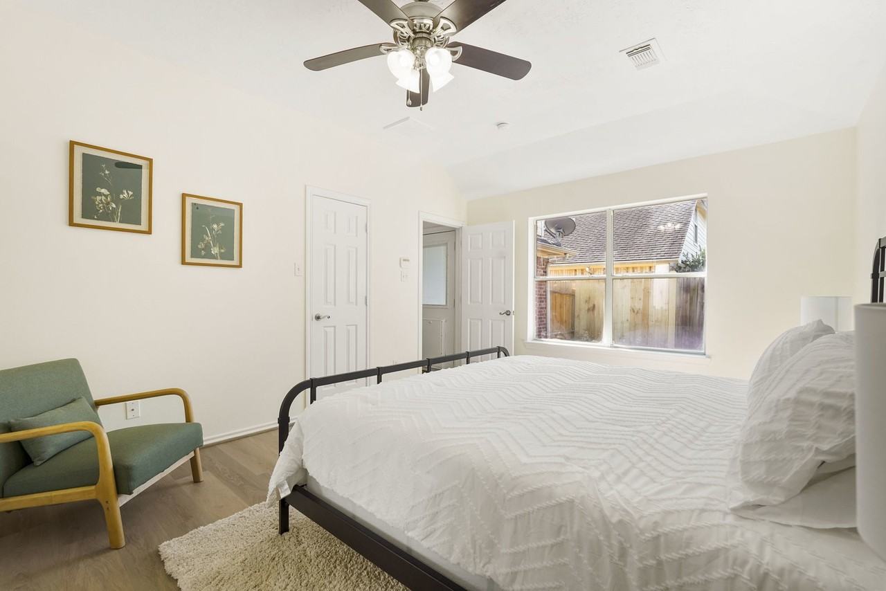 22015 Bronze Leaf Drive #22015 - Photo 4 of 23