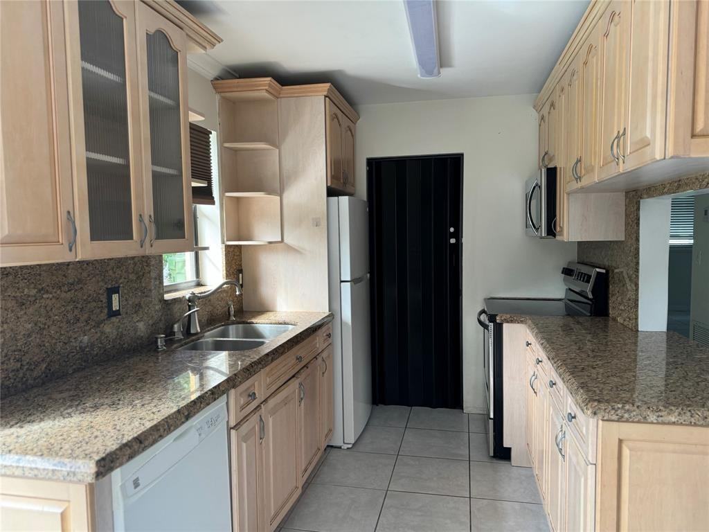 6101 Northwest 18th Street #6101