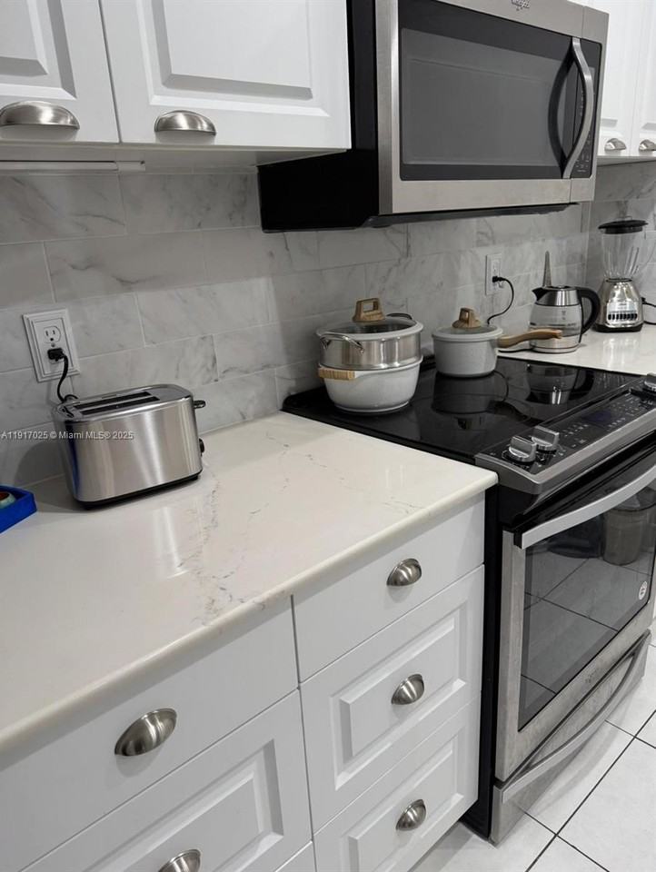 3451 Northwest 47th Avenue #3451-31102 - Photo 3 of 22