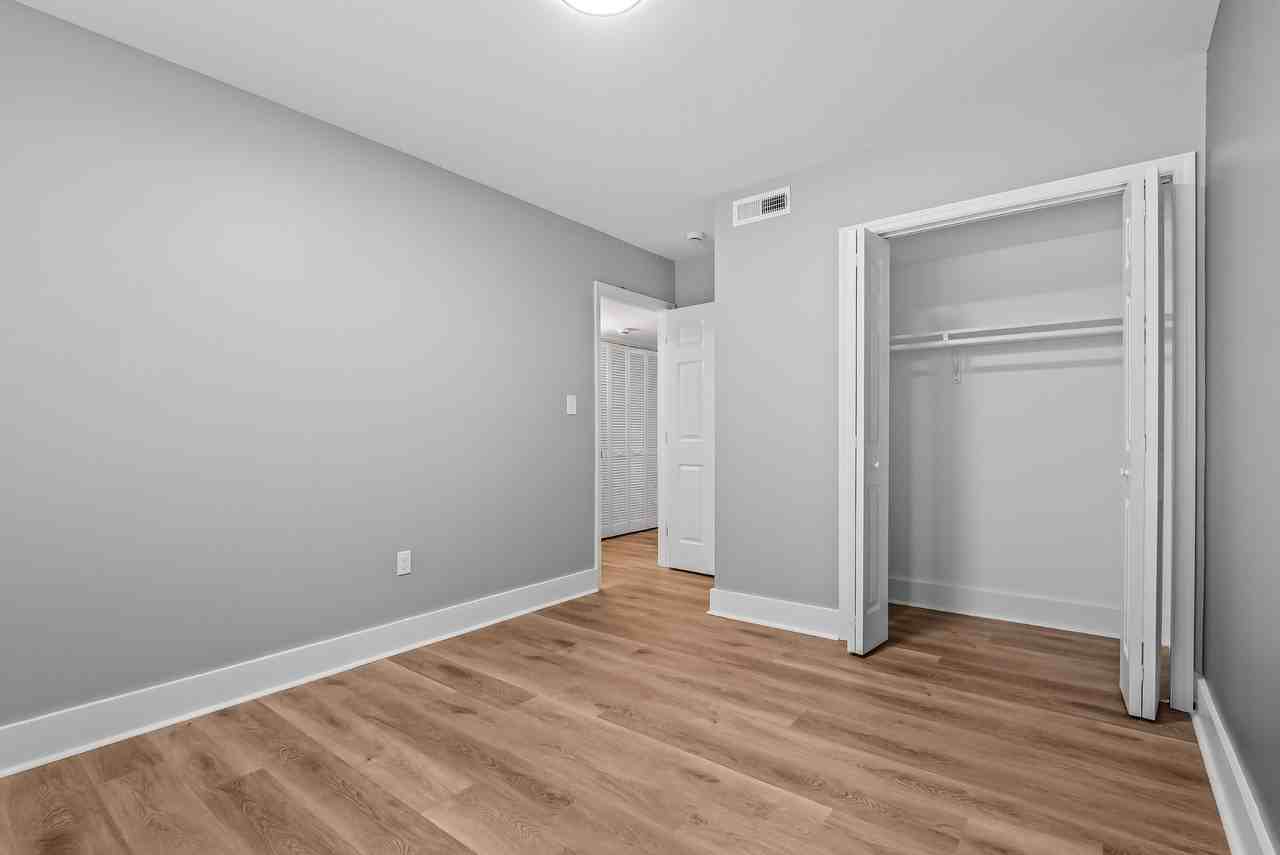 Serenity Place Central - Photo 4 of 50