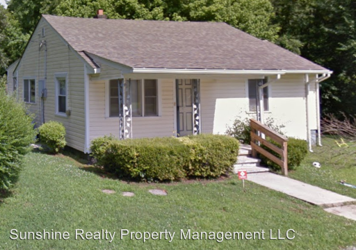 138 1st St - Photo 2 of 2