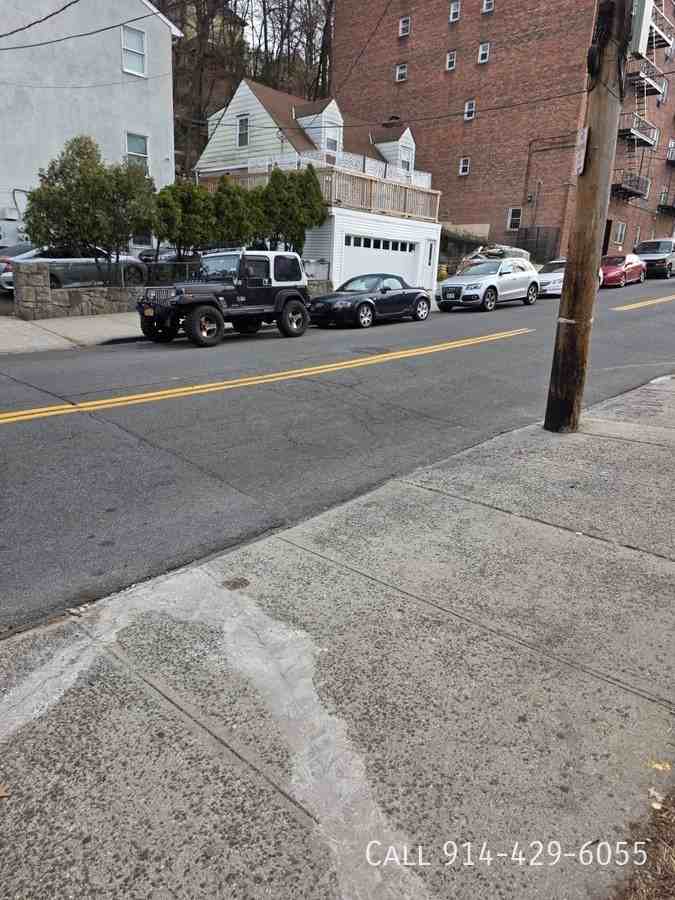 609 Van Cortlandt Park Avenue - Photo 2 of 4