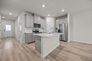 featured image of 929 Clearhaven Ln