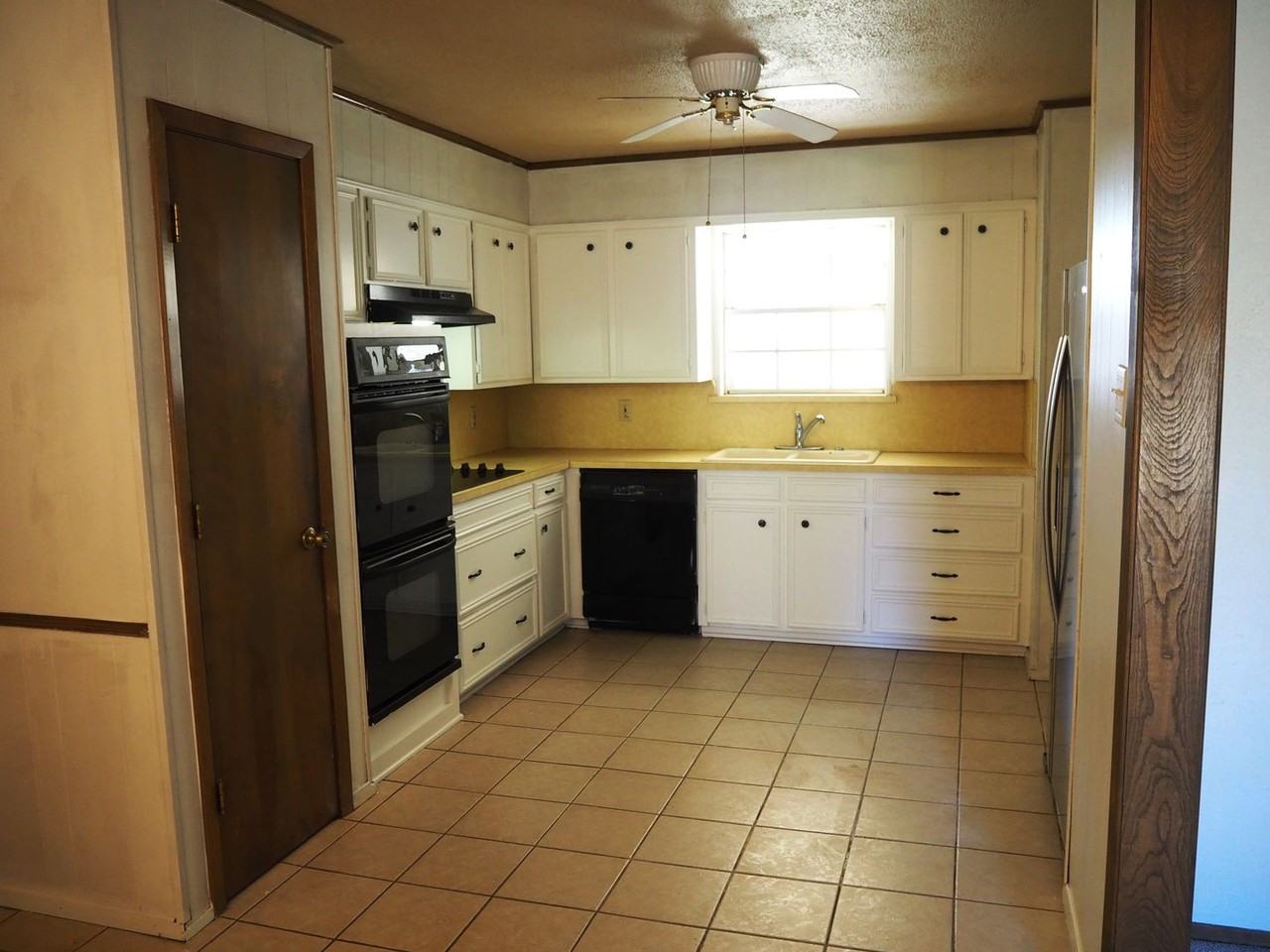 118 Perkins Road - Photo 5 of 34