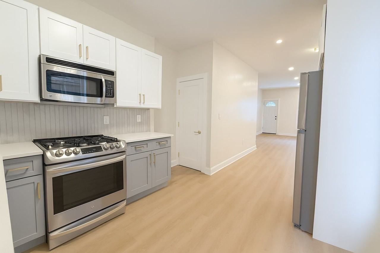 50 N Frazier St - Photo 3 of 18