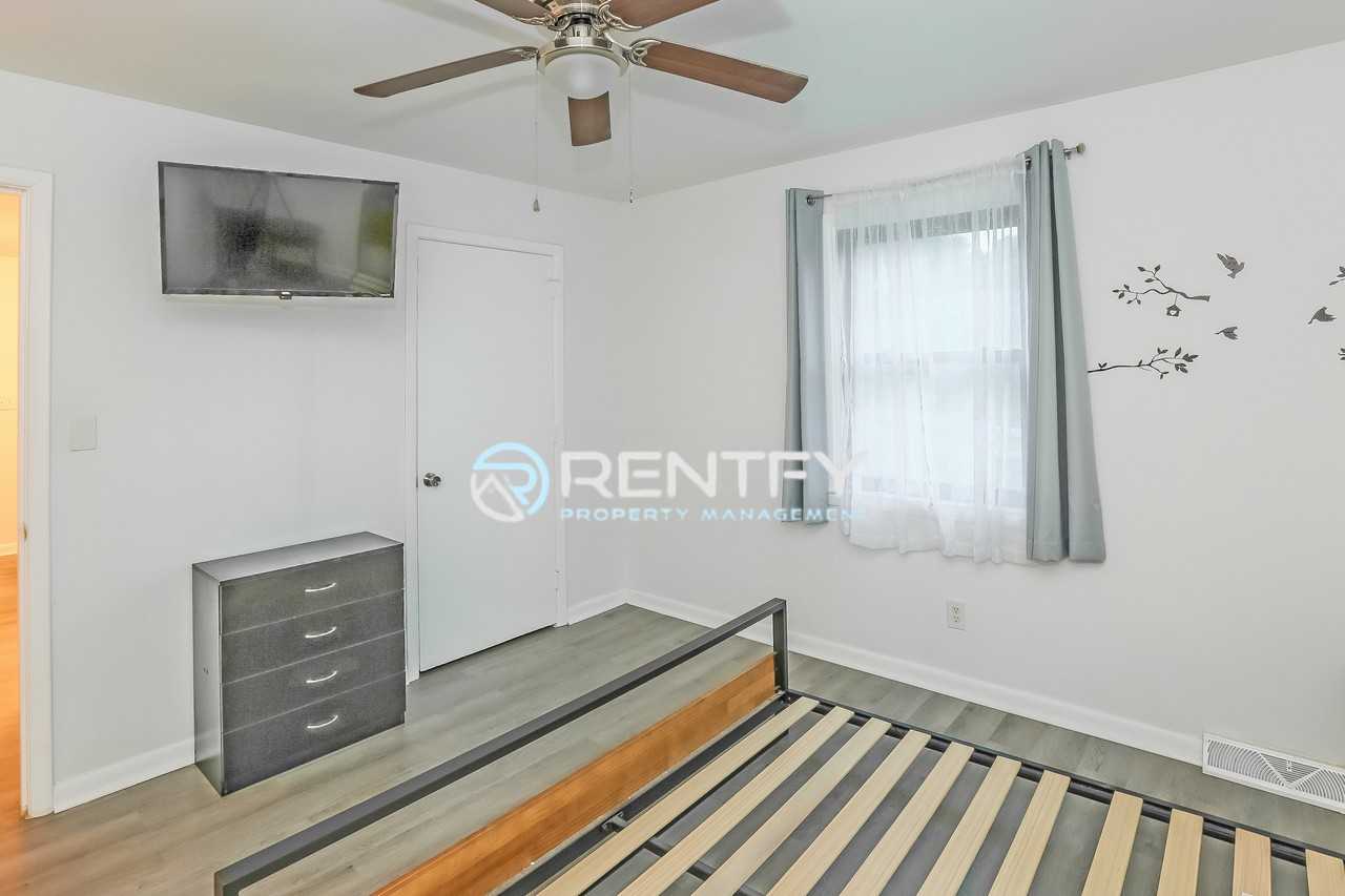 12428 US Route 52 - Photo 5 of 15