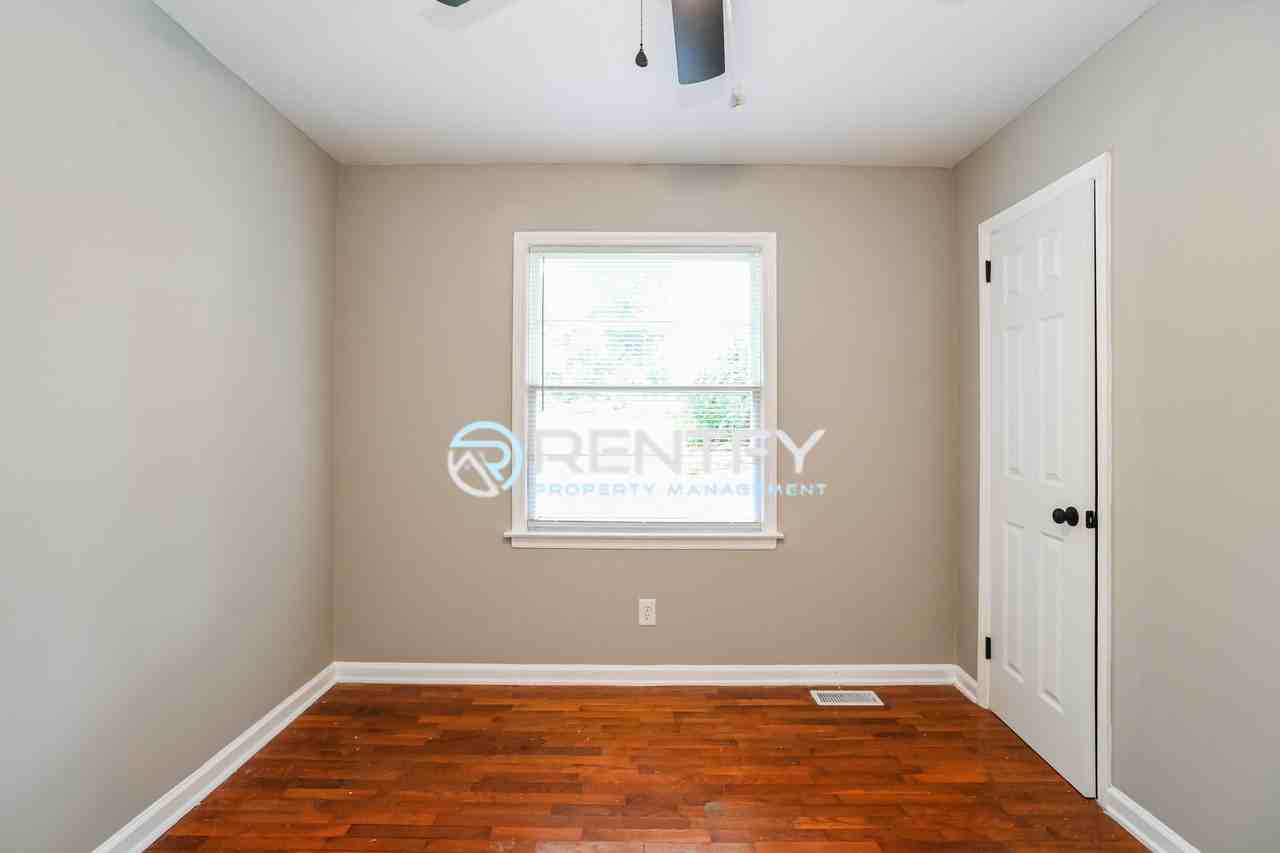 2731 Bradford St - Photo 7 of 15