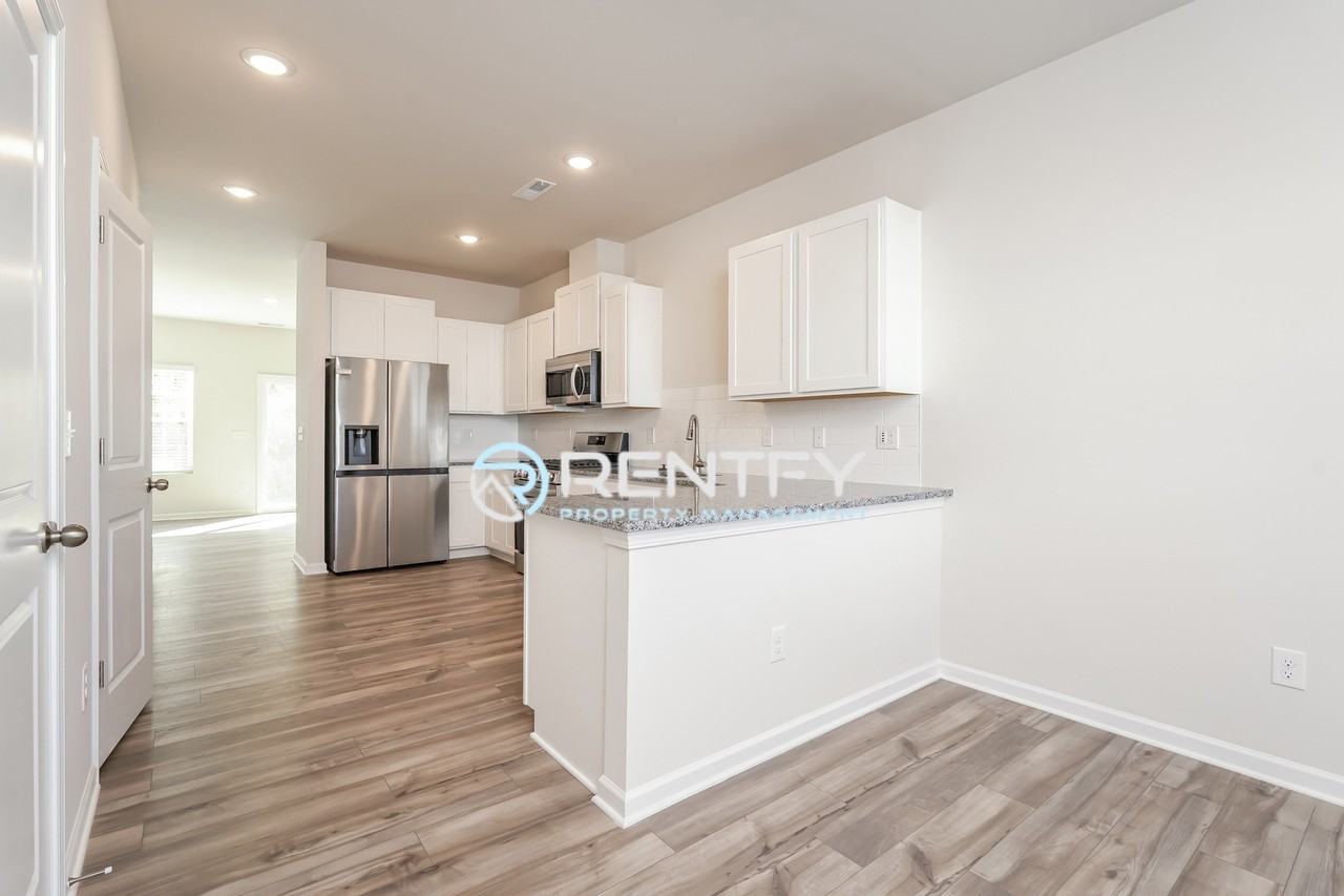 1949 Autumn Mist Dr - Photo 5 of 16