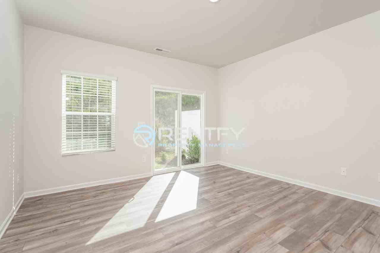 1949 Autumn Mist Dr - Photo 6 of 16