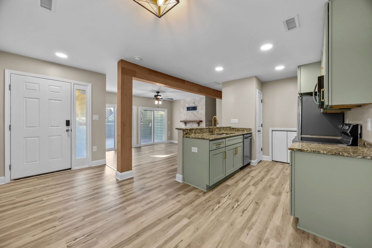 425 West 8th Street #92 - Photo 4 of 26