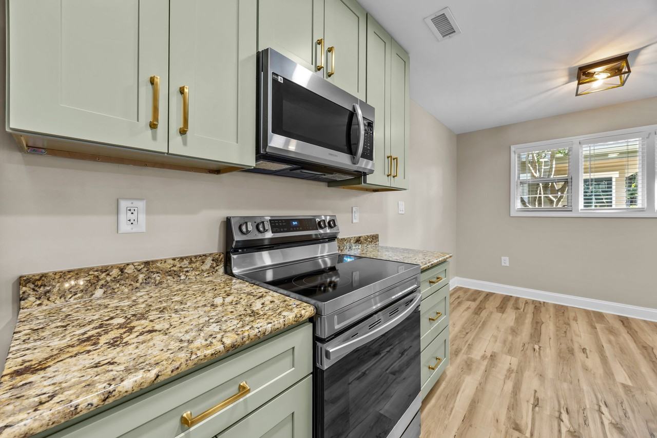 425 West 8th Street #92 - Photo 7 of 26