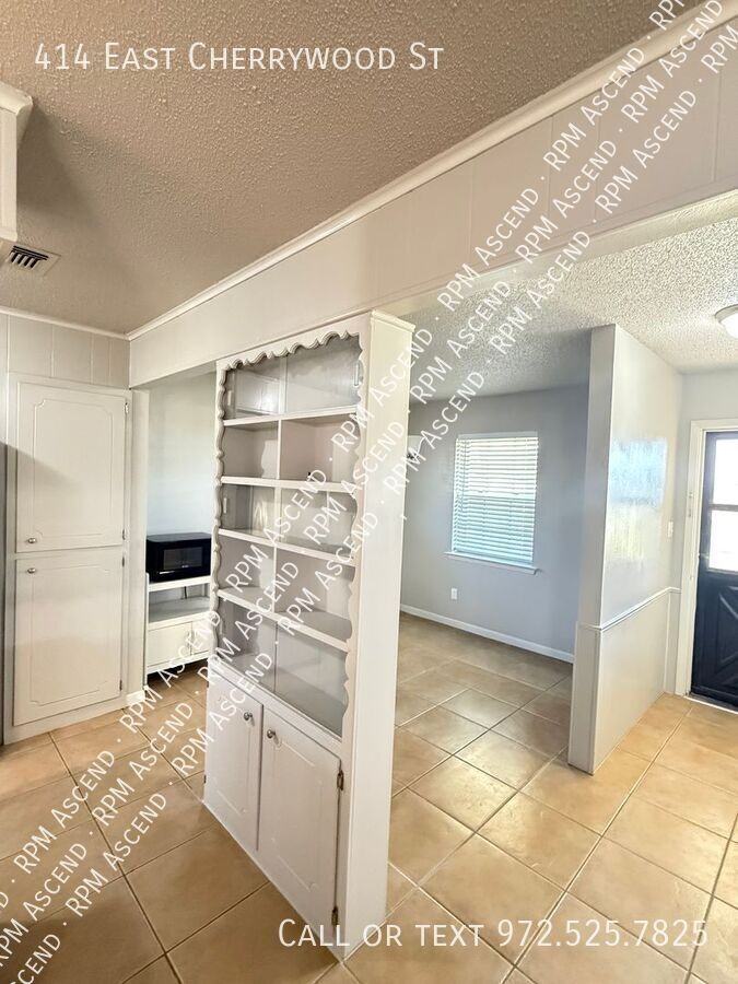 414 Cherrywood Lane - Photo 6 of 46