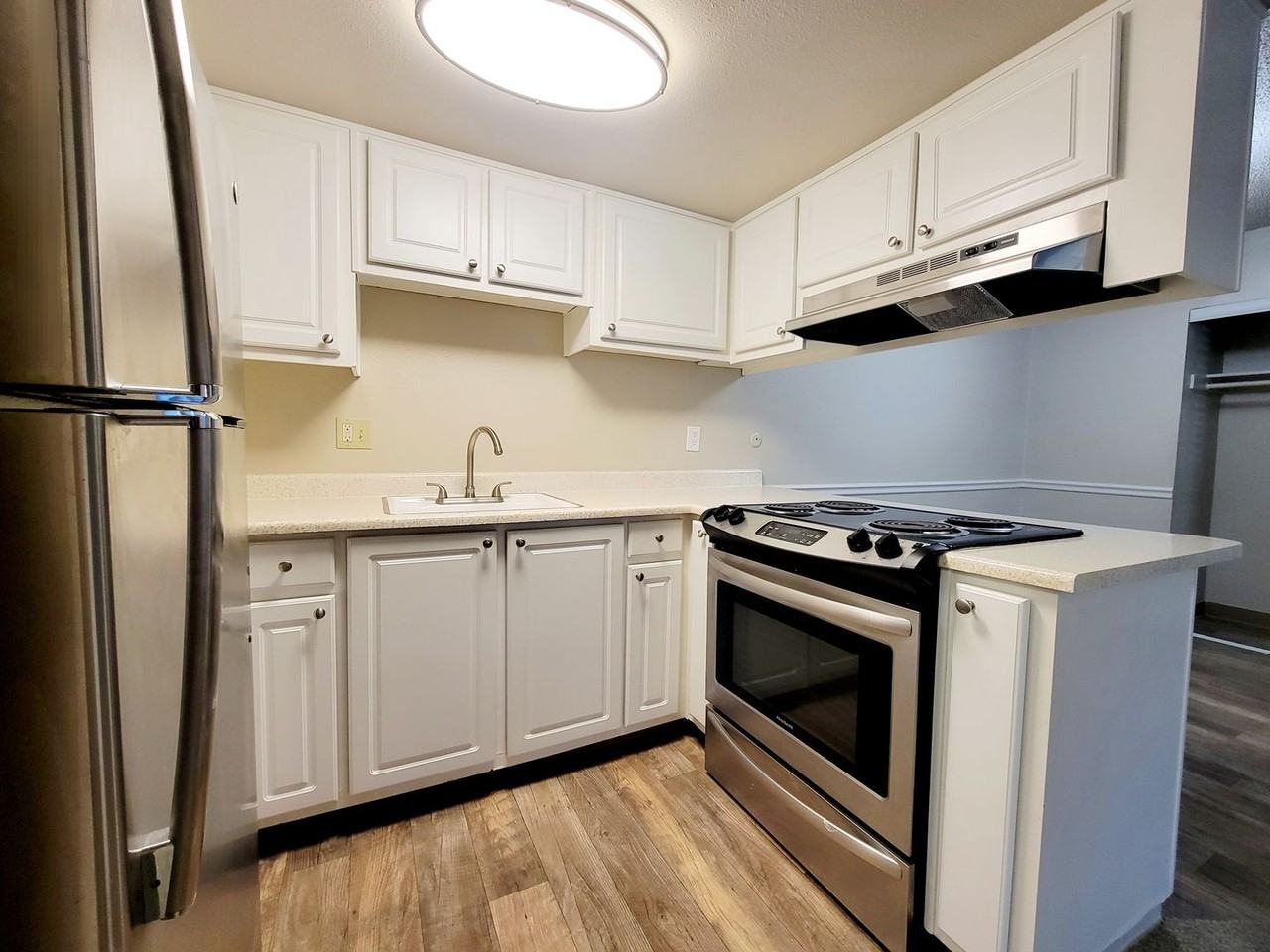 Northridge Terrace Apartments - Photo 5 of 20