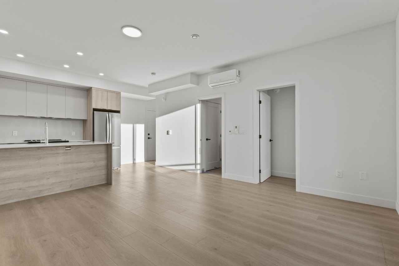 2161 Melrose - Photo 7 of 13