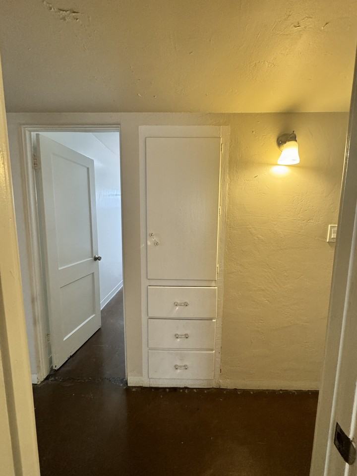 6132 North 16th Drive #1 - Photo 5 of 30